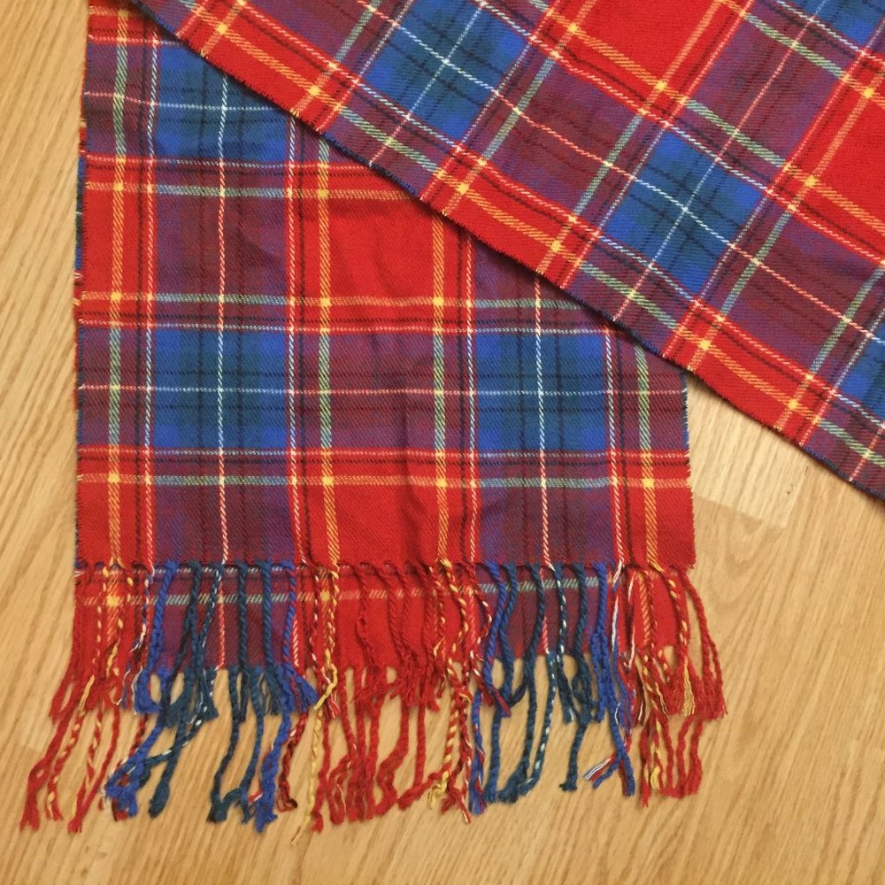🦋3/$25 Plaid Scarf